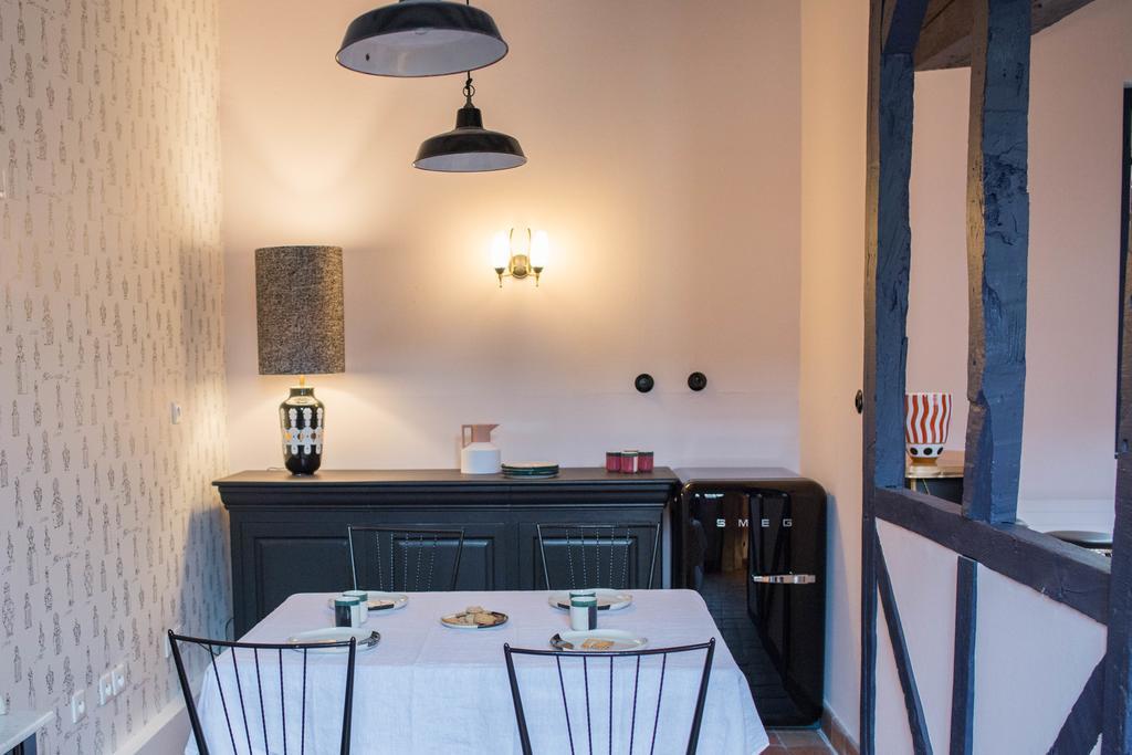 Marnie Et Mister H Bed and Breakfast Rennes Eksteriør billede