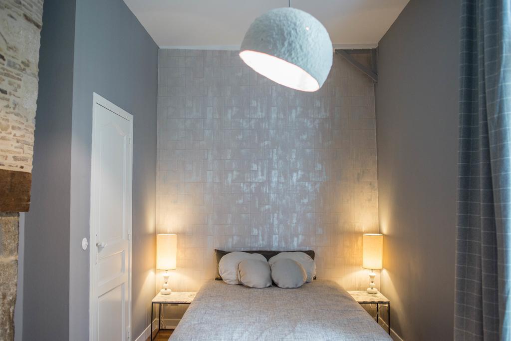 Marnie Et Mister H Bed and Breakfast Rennes Eksteriør billede