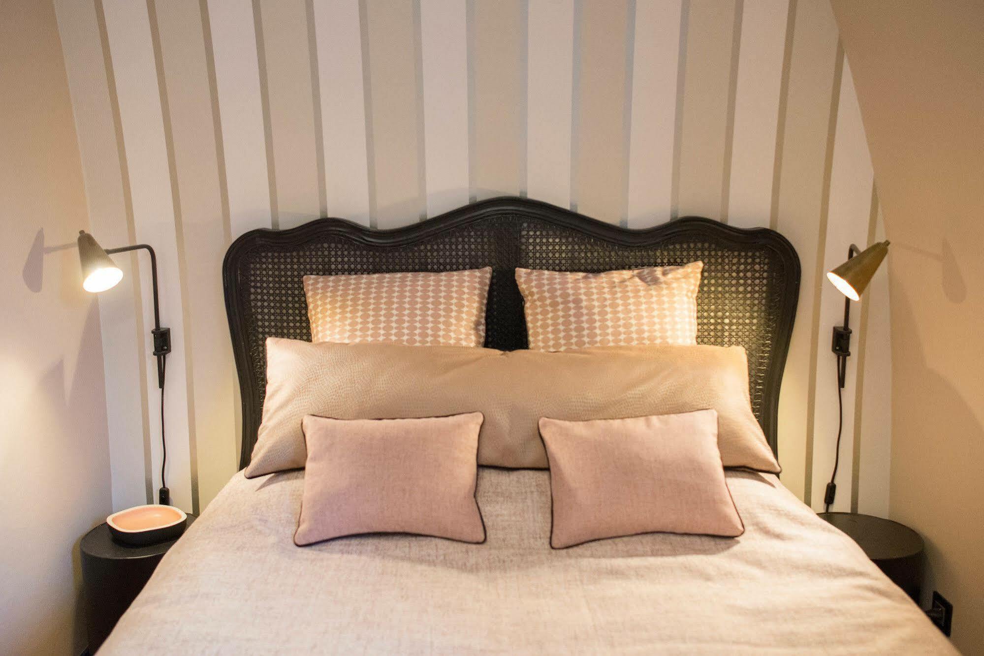 Marnie Et Mister H Bed and Breakfast Rennes Eksteriør billede